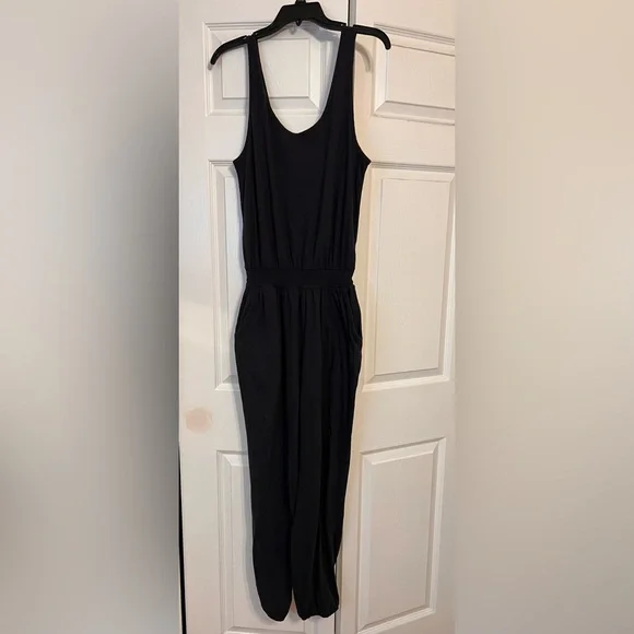 aerie Black Sleeveless Jumpsuit - Picture 2 of 8